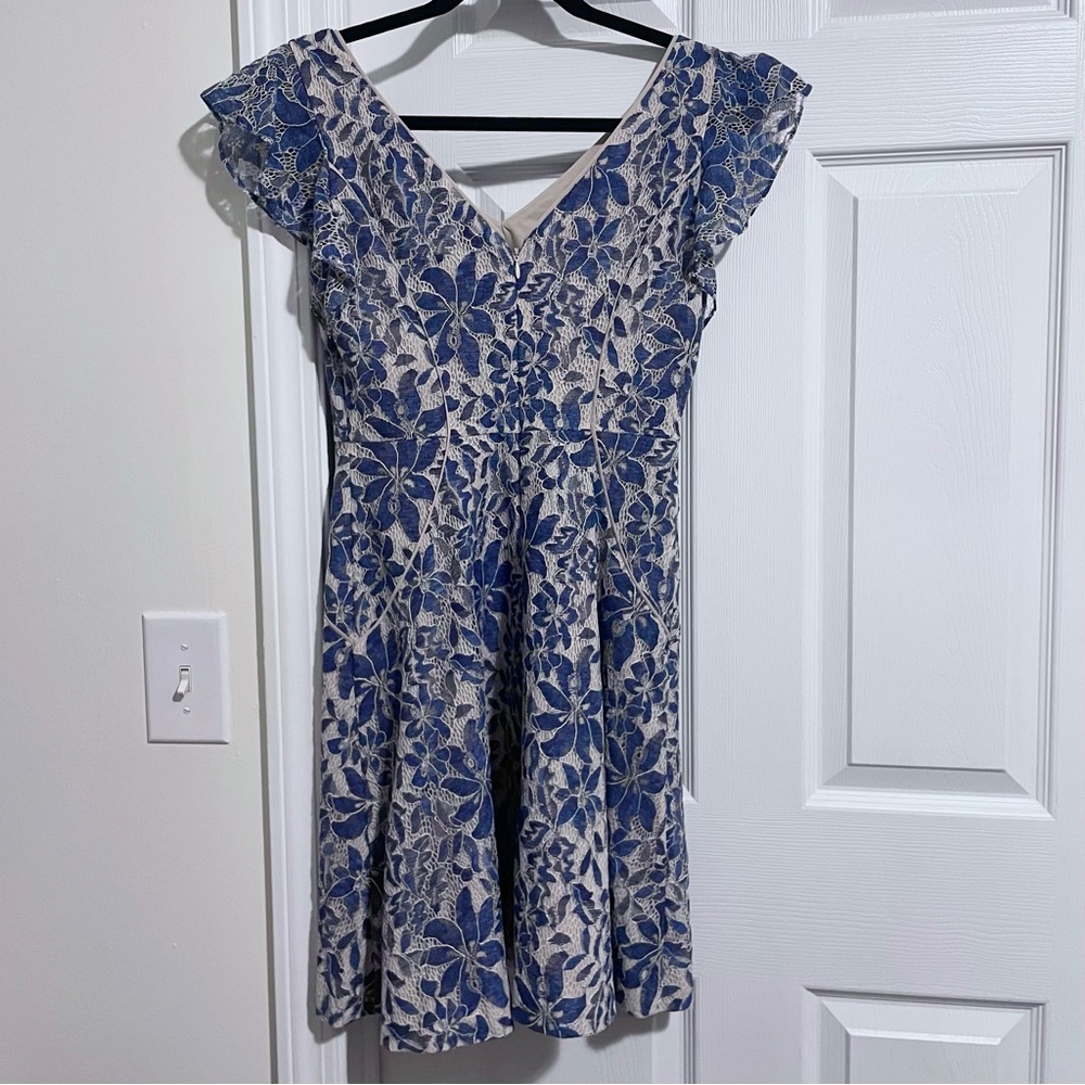 Jessica Simpson Lace Floral Semi-Formal Dress Blue & Beige Size 2